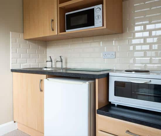 Enniskillen accommodation, Standard Rooms with mini kitchen or tea & coffee. Alternative to Enniskillen Hotels.