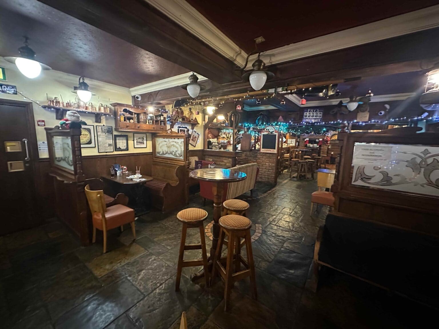 12 Pubs of Christmas in Enniskillen Holiday cheer